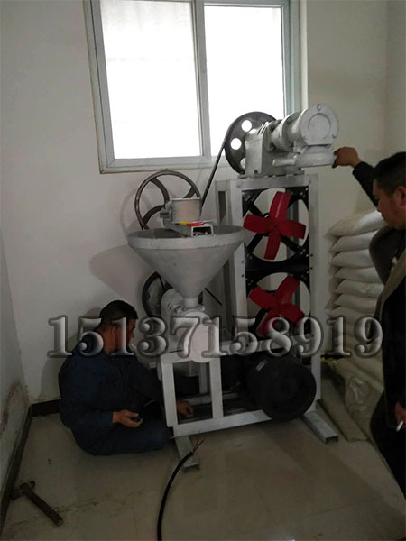 多功能米線機(jī)安裝現(xiàn)場