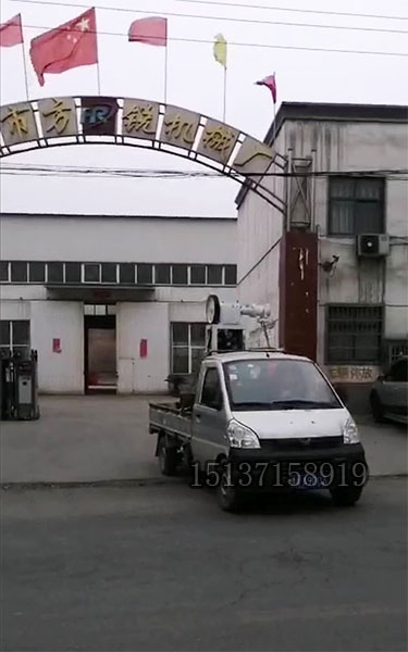 自熟米線(xiàn)機(jī)裝車(chē)發(fā)貨